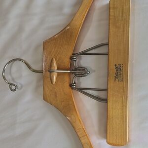 Setwell Vintage Wooden French Collar Deluxe Suit Hanger with Pant Clamp